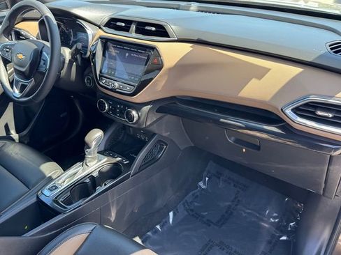 Certified 2021 Chevrolet TrailBlazer ACTIV w/ Technology Package FWD image 6