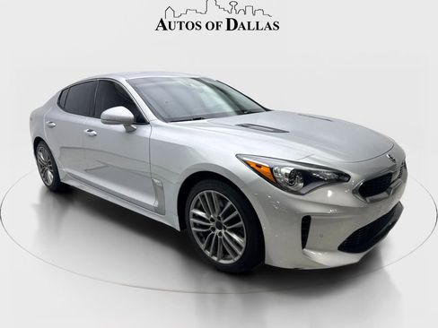 Used 2018 Kia Stinger image 4