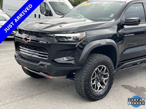 Used 2024 Chevrolet Colorado ZR2 w/ ZR2 Convenience Package III AWD/4WD image 9