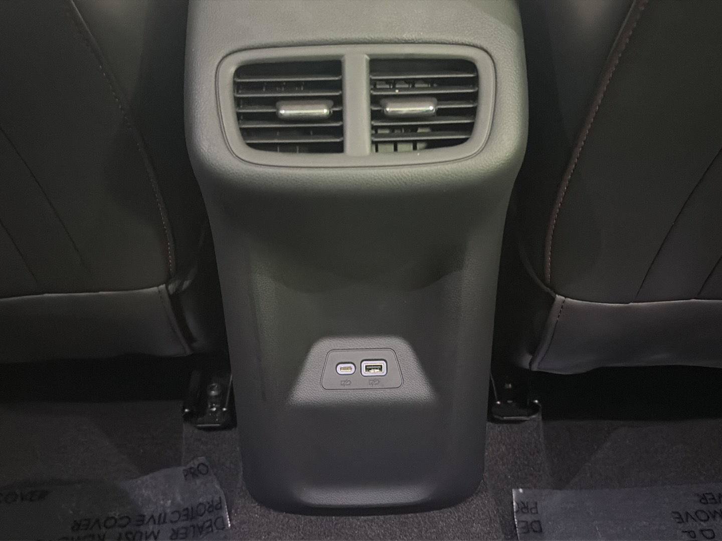 Used 2023 Buick Envision Essence w/ Sport Touring Package AWD/4WD image 16
