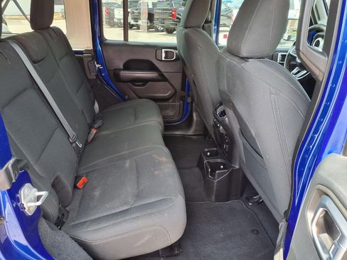 Used 2018 Jeep Wrangler Unlimited Sahara w/ Dual Top Group image 16