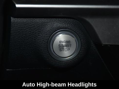 Used 2025 Kia Telluride S AWD/4WD image 18