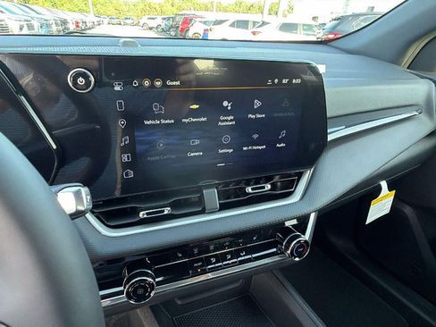 New 2026 Chevrolet Equinox LT w/ Safety and Technology Package FWD image 5