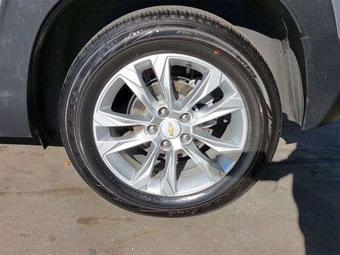 Used 2021 Chevrolet TrailBlazer LS image 32