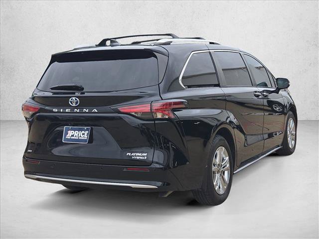 Used 2022 Toyota Sienna Platinum AWD/4WD image 5