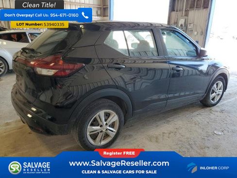 Used 2021 Nissan Kicks S image 3
