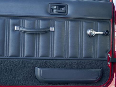 Used 1991 Jeep Wrangler Renegade image 38