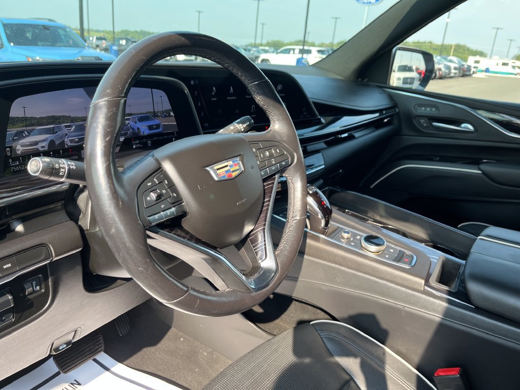 Used 2021 Cadillac Escalade Sport AWD/4WD image 16