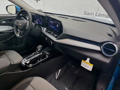 New 2026 Chevrolet Trax LT image 29