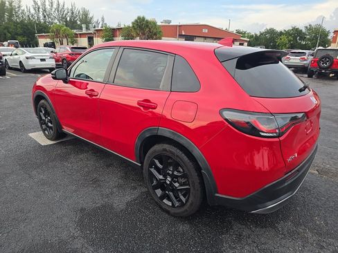 Used 2023 Honda HR-V Sport image 8