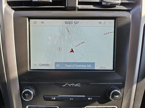 Used 2020 Ford Fusion SE image 17