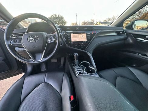 Used 2020 Toyota Camry XSE image 15
