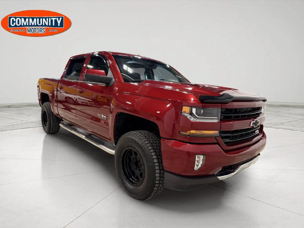 Used 2018 Chevrolet Silverado 1500 LT w/ Texas Edition AWD/4WD image 11