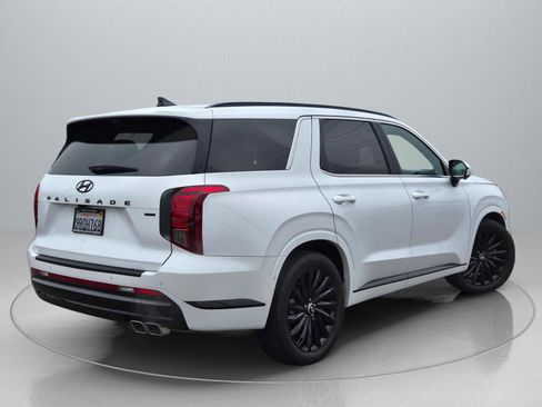 Certified 2025 Hyundai Palisade Calligraphy image 8