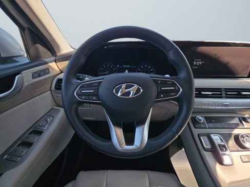 Used 2022 Hyundai Palisade SEL w/ 8P Bench Seat Package AWD/4WD image 13