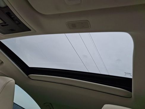 Used 2022 Lexus ES 300h 300h Luxury w/ Accessory Package image 14