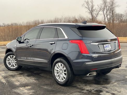 Used 2019 Cadillac XT5 AWD image 2