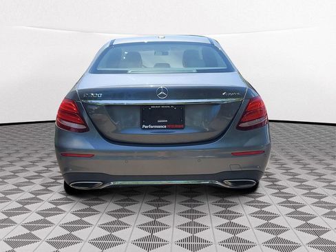 Used 2018 Mercedes-Benz E 300 4MATIC image 5