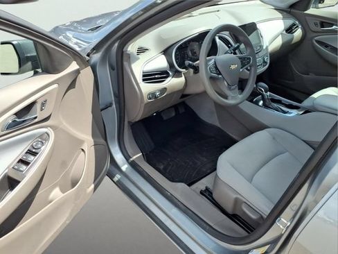 Used 2024 Chevrolet Malibu LS FWD image 10