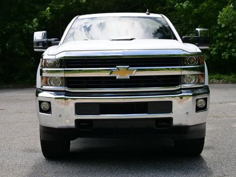 Used 2015 Chevrolet Silverado 2500 LTZ w/ Duramax Plus Package AWD/4WD image 5