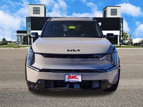 New 2026 Kia EV9 Land w/ Nightfall Edition Package image 3