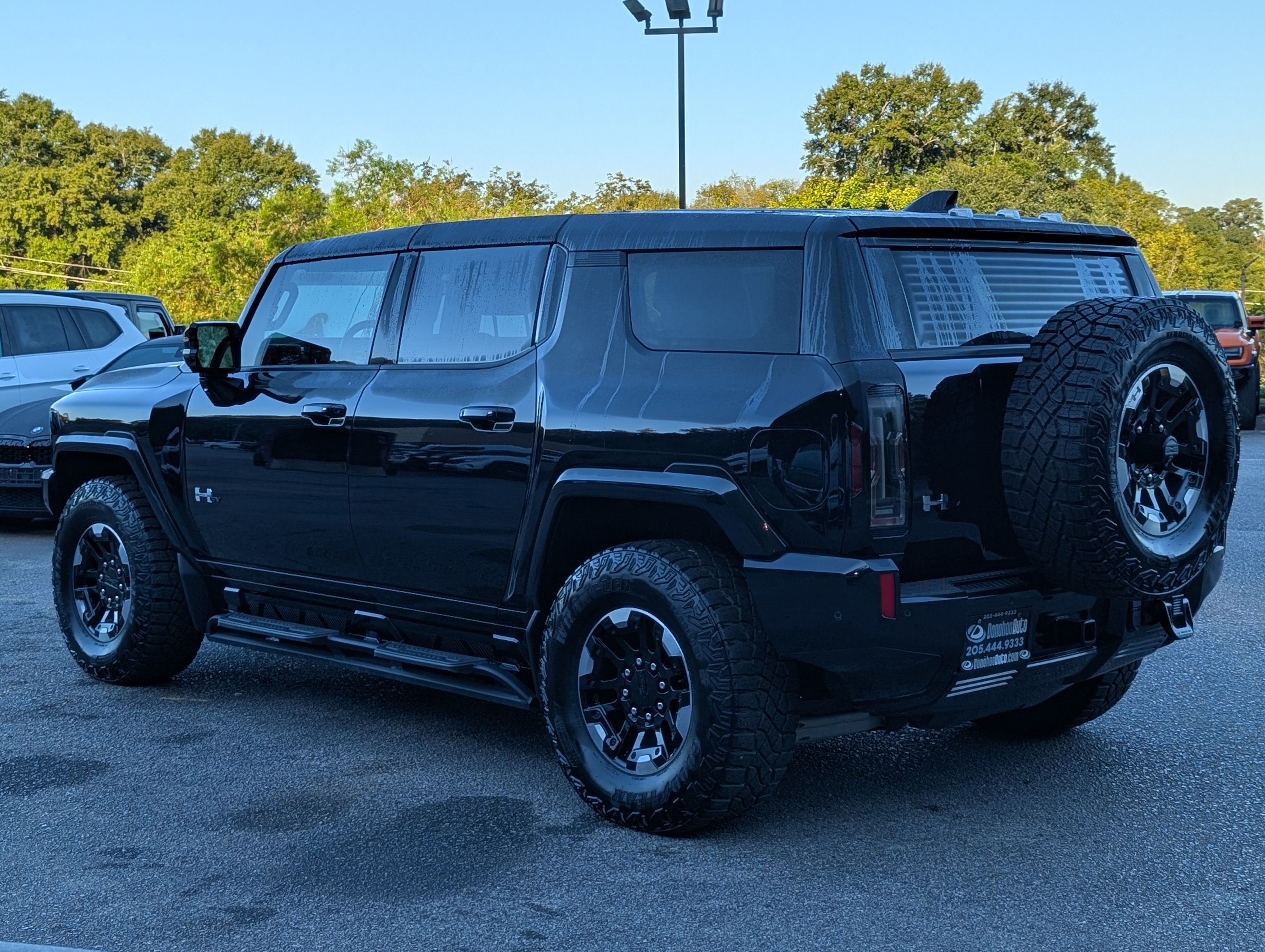 Used 2024 GMC Hummer EV 2X w/ Extreme Off-Road Package AWD/4WD image 7