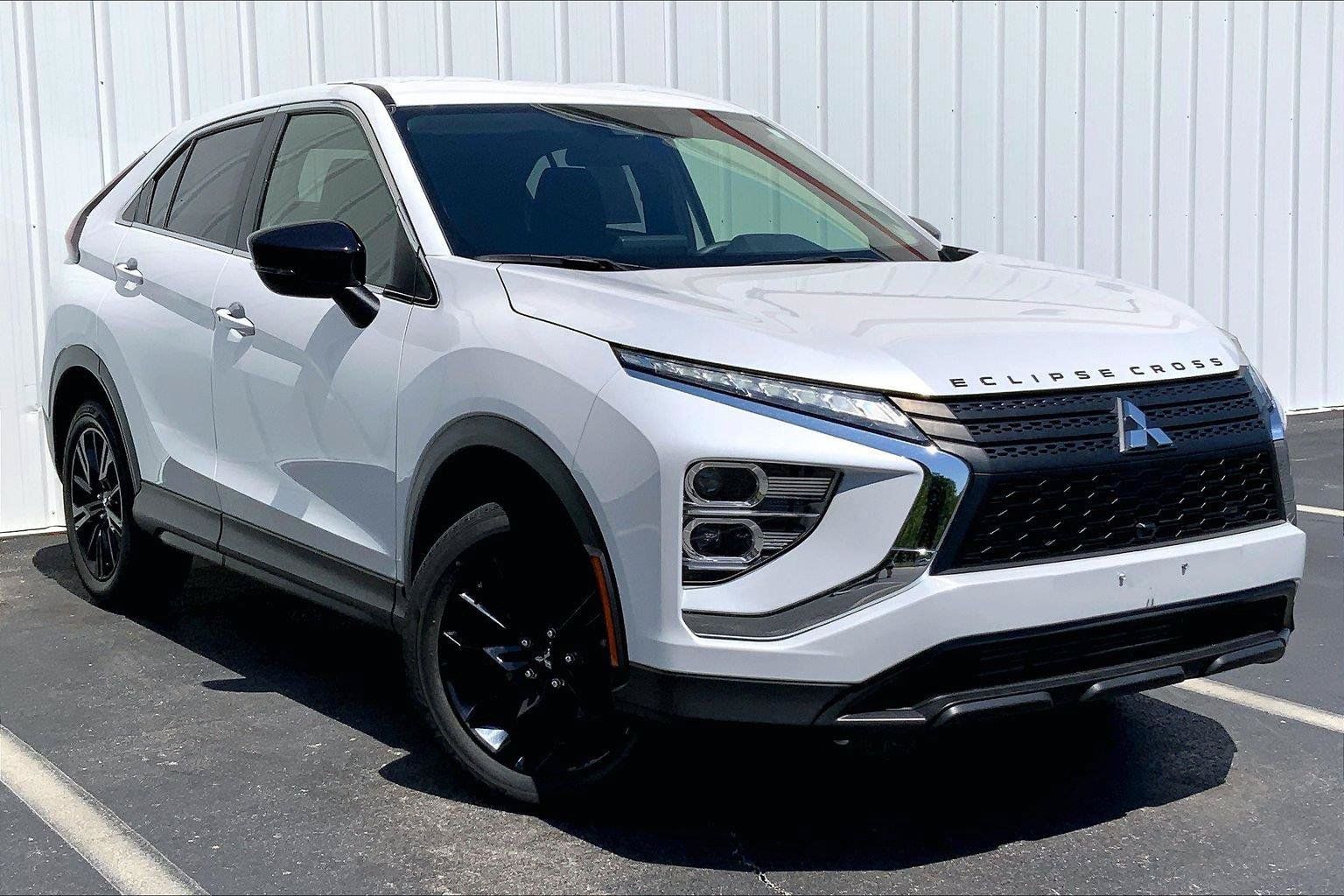 Used 2024 Mitsubishi Eclipse Cross LE AWD/4WD image 32