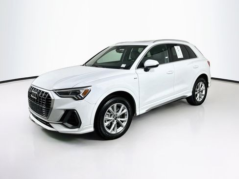 Used 2025 Audi Q3 2.0T Premium AWD/4WD image 3