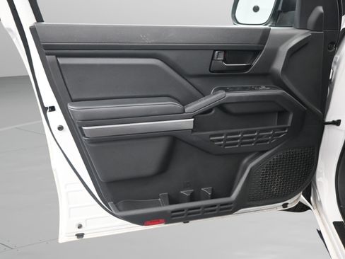 Certified 2024 Toyota Tacoma SR5 RWD image 31