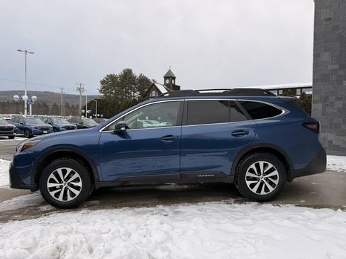 Used 2022 Subaru Outback Premium image 8