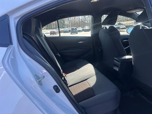 Used 2025 Toyota Corolla SE image 15