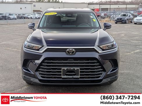 Certified 2024 Toyota Grand Highlander AWD image 8