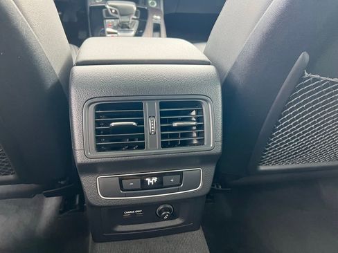 Used 2023 Audi Q5 2.0T Premium w/ Convenience Package image 32