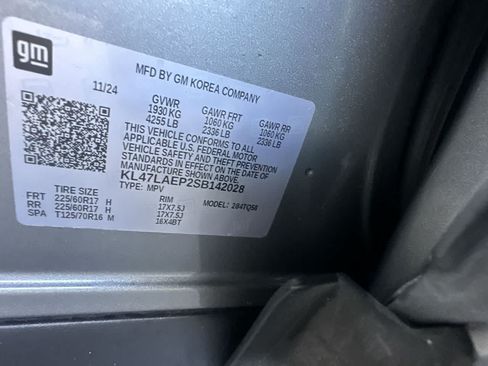 Used 2025 Buick Envista Sport Touring w/ Advanced Safety Package FWD image 29