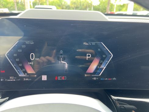 Certified 2025 BMW X2 xDrive28i AWD/4WD image 21