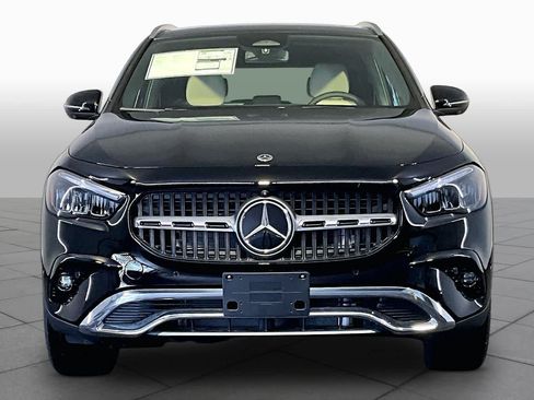New 2026 Mercedes-Benz GLA 250 4MATIC image 2