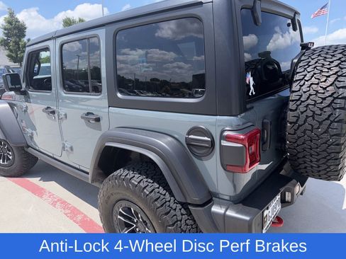Used 2024 Jeep Wrangler Unlimited Rubicon w/ XTREMEE 35" Tire Package AWD/4WD image 7