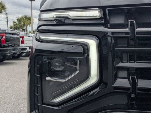 Certified 2025 Chevrolet Suburban Z71 AWD/4WD image 10