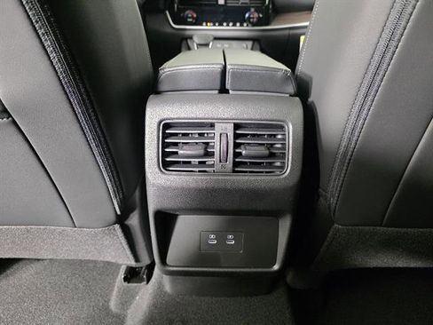 New 2026 Nissan Rogue Platinum AWD/4WD image 42