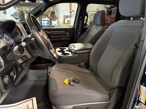Certified 2024 RAM 2500 Big Horn w/ Sport Appearance Package AWD/4WD image 42