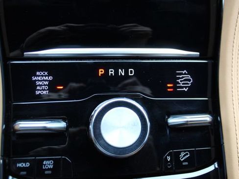 Used 2023 Jeep Grand Cherokee L Summit AWD/4WD image 25