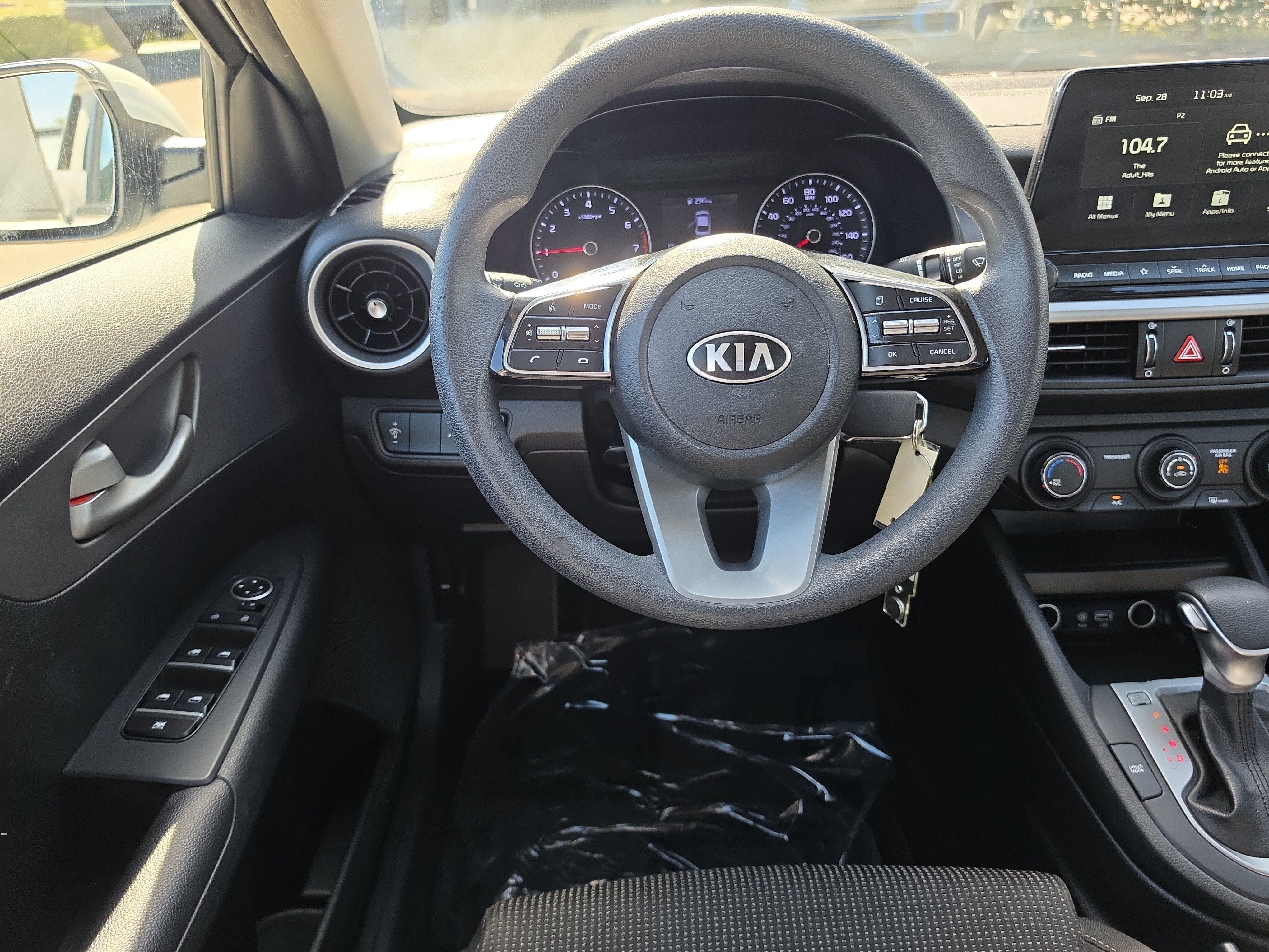 Used 2020 Kia Forte LXS FWD image 12