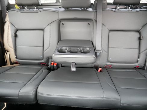 Used 2023 GMC Sierra 1500 Denali AWD/4WD image 13