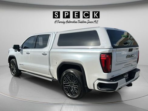 Used 2022 GMC Sierra 1500 Denali Ultimate AWD/4WD image 3