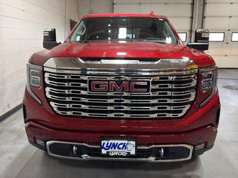 Used 2024 GMC Sierra 1500 Denali w/ Denali Reserve Package image 9