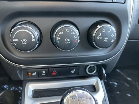 Used 2017 Jeep Compass High Altitude image 13