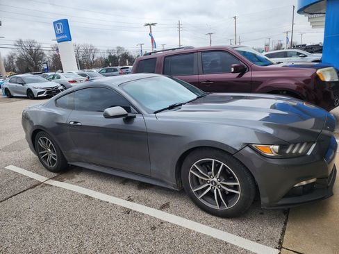 Used 2017 Ford Mustang Premium w/ Equipment Group 201A image 5