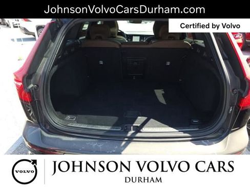 Used 2025 Volvo V60 B5 Cross Country Plus AWD/4WD image 12