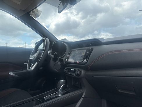 Certified 2023 Nissan Kicks SR w/ Exterior Package image 27