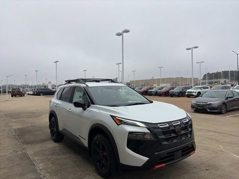 New 2026 Nissan Rogue Rock Creek image 6